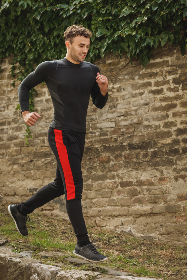 男欢女爱歌曲：浪漫旋律中的爱情故事与心灵共鸣